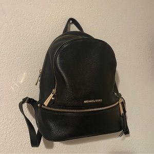 【Sold】Michael kors black leather bug backpack